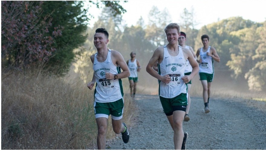 Pioneers Run in SF State Gator Invitational