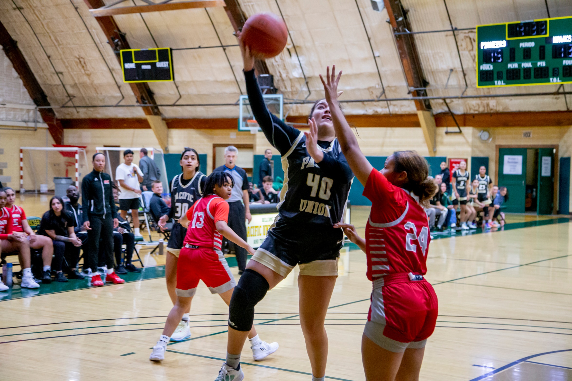 2022-11-03 - MBB vs Holy Names
